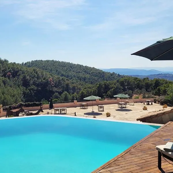 Masia de Matuta, hotel v destinaci Vall de Almonacid