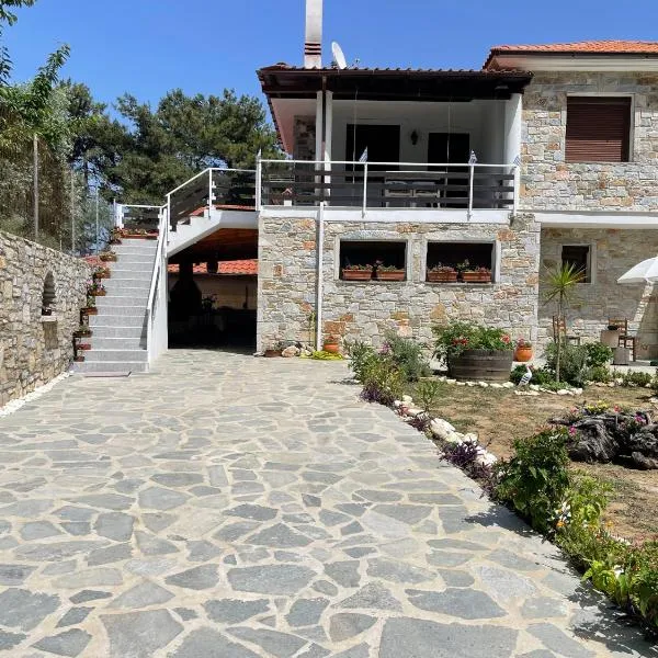 Miro & Lana vacation home, hotel v destinaci Koinira