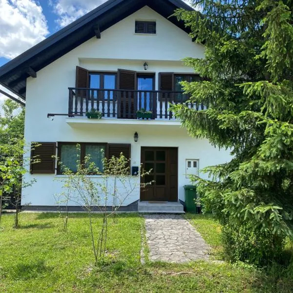 Holiday house SuPer, hotel v destinaci Slunj