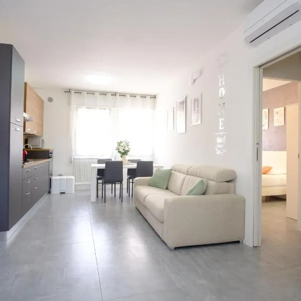 RESIDENCE LA TORRE appartamento FLOWER free parking, hotel in Padova