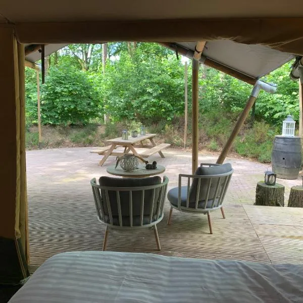Veluwse Safari Lodge tent, hotel v destinaci Otterlo