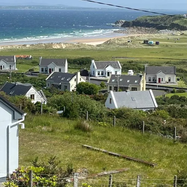 Beach View Heights, Dugort, Achill Island, hotel v destinaci Doogort