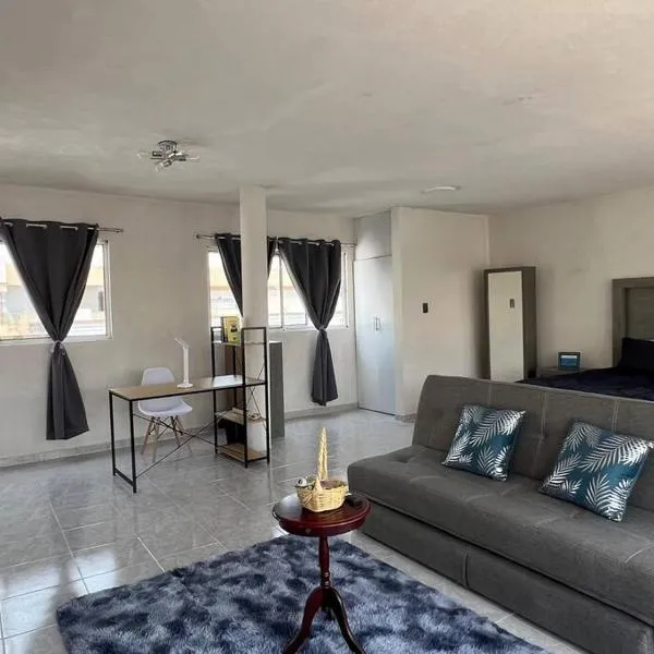 Encantador Estudio Céntrico con Terraza Privada, hotel in Acuitlapilco
