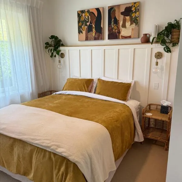 Luxury Magnolia Bungalow, hotel v destinaci Hastings