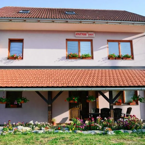 Apartment Laura, hotel Gračacban