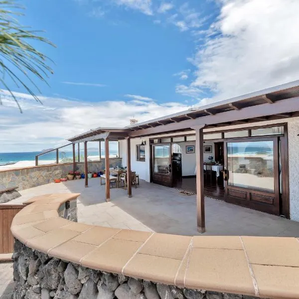 Villalmar – hotel w mieście Famara