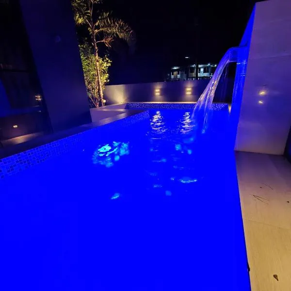 Overlooking Staycation At Sandari Batulao, hotel v destinaci Tagaytay