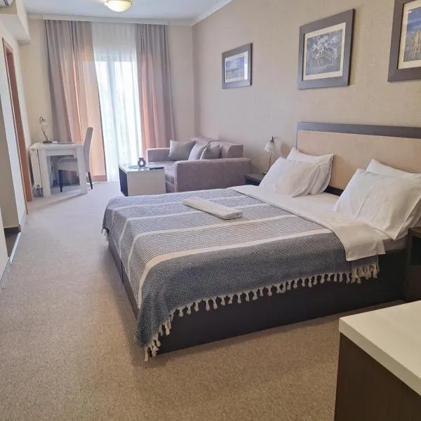 Garni Hotel Ema, hotel u Kragujevcu