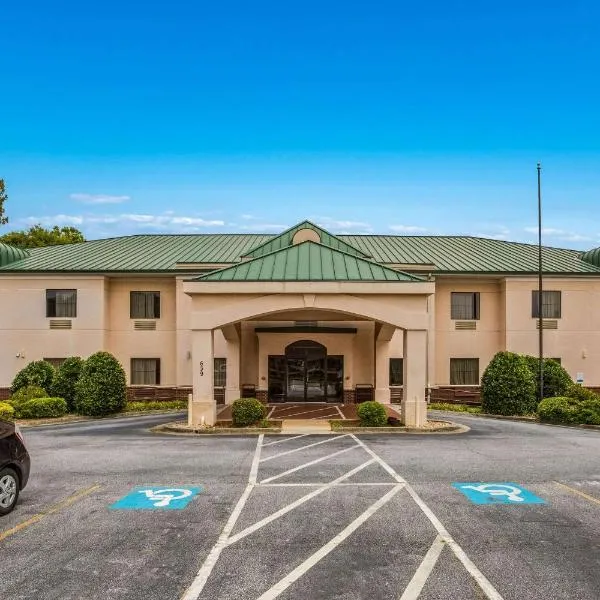 Econo Lodge Inn & Suites Marietta near Dobbins ARB, hotel a Marietta