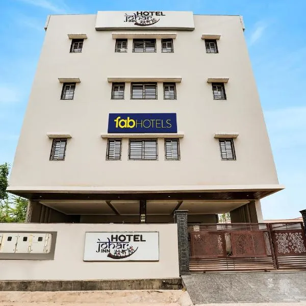 FabHotel Johar Inn, hotel v destinaci Rájpur