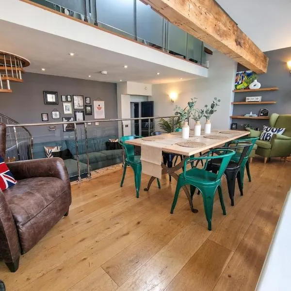 Luxury Piccadilly Duplex Flat by City SuperHost, hotel in Manchester