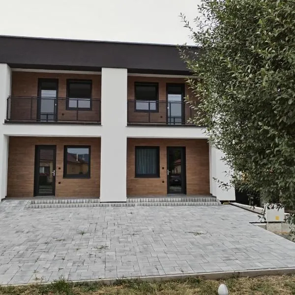 Apartmán pri parku IV, hotel v destinaci Solčany