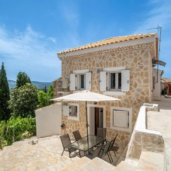 Villa Nicolas, hotel en Karousádes