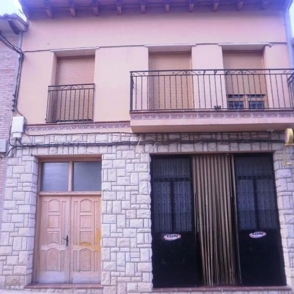 Bar hostal Torralba de los sisones, hotel v destinácii Torralba de los Sisones