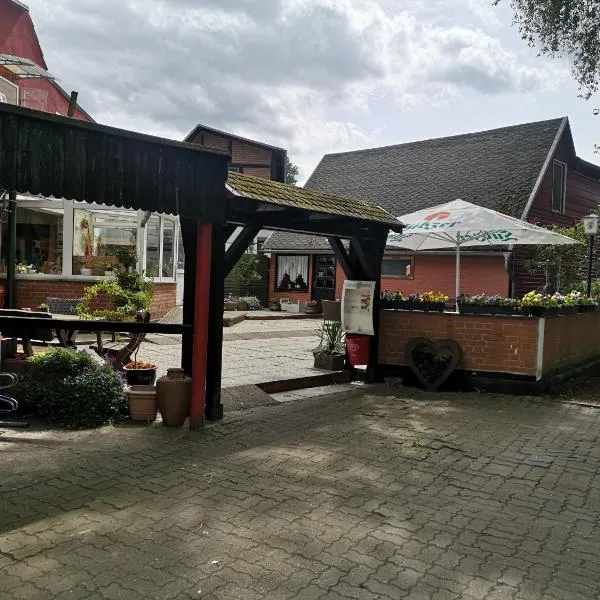 Uschi's Gasthof, hotel Neuendorfban