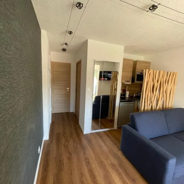 Appartement plage du cap Rousset carry le rouet 1 chambre 6 couchages, hotel in Carry-le-Rouet