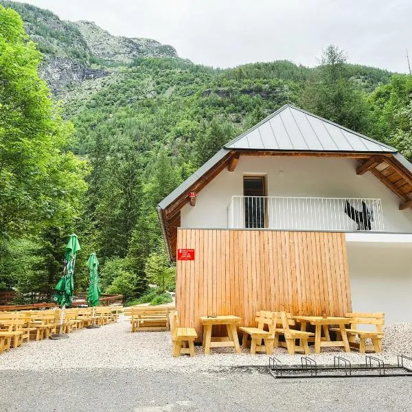 Koča ob izviru Soče, hotel v destinaci Trenta