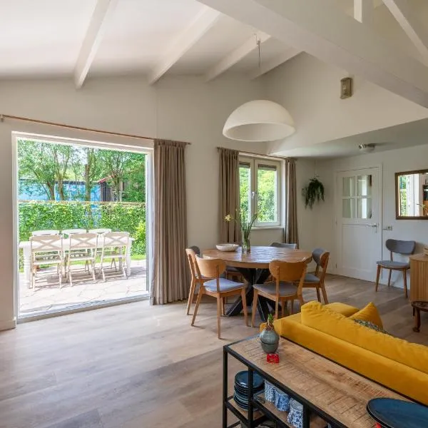 Beautifully located dune villa near Noordwijk beach, hotel in Noordwijk