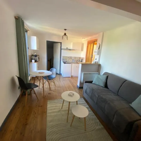Tomeline – hotel w mieście Tartas