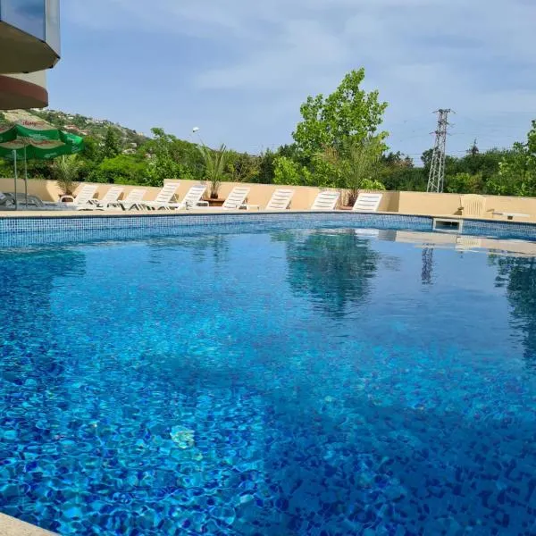 HOTEL PARIS Relax Zone, hotel in Balchik