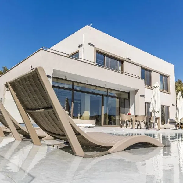 Presidential Beach Villa, hotel v destinaci Alyfantá