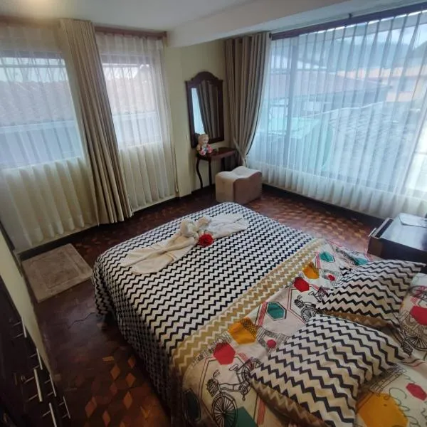 MATRIMONIAL TURI centro de la ciudad, garaje, hotel in Baños