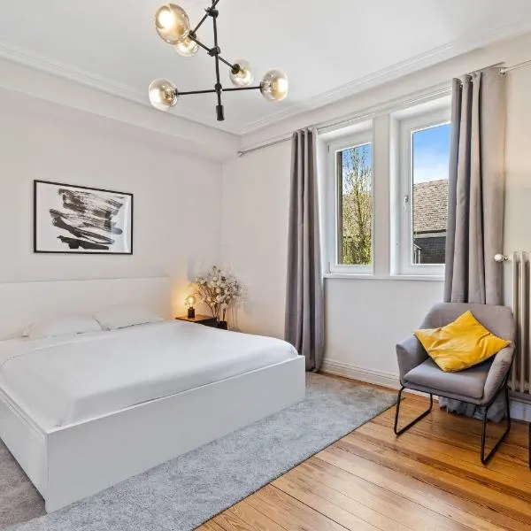 Elegant 3BR Home in Prime Limpertsberg Location, hotel in Luxembourg