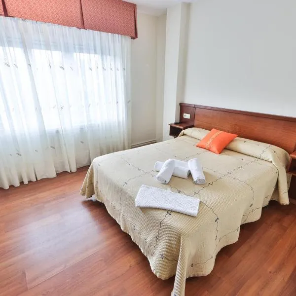 Pension Santos, hotel v destinácii Vimianzo