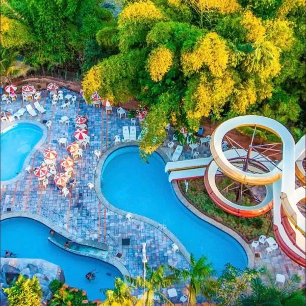 Suite Golden Dolphin Grand Hotel, hotel v destinaci Caldas Novas