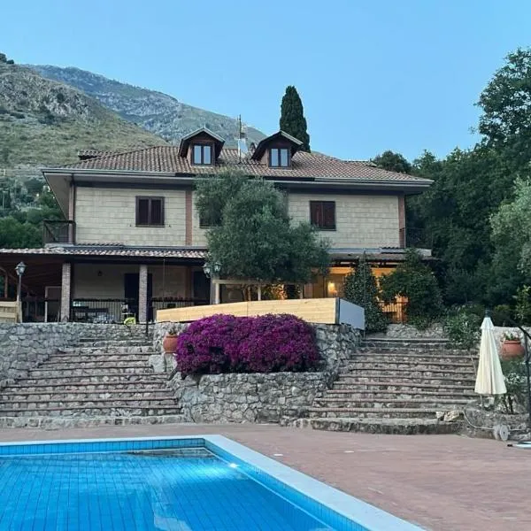 Domus Arco Romano, hotell sihtkohas Itri