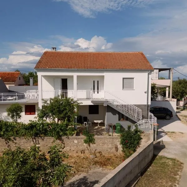 Apartment Matic Sonkovic, hotel v destinácii Skradin