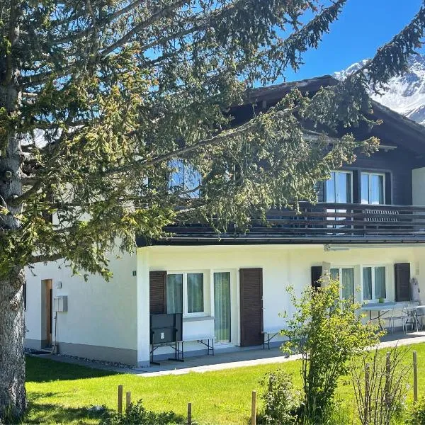 Ski in Ski out Family accommodation Chesa Katja Lenzerheide – hotel w mieście Valbella