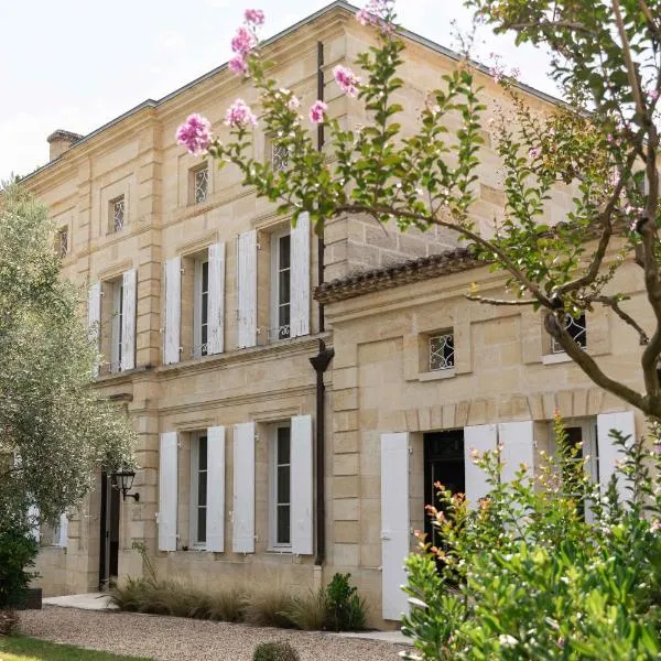 Villa Héloïse Hôtel de Charme, hotel v destinaci Puisseguin