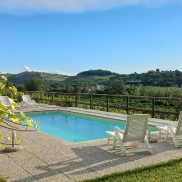 Cascina Longoria, hotel a Neive