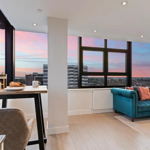 Heathrow Apartment Sleeps 4, hotel di Sunbury Common