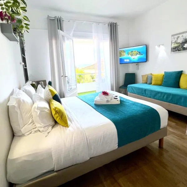 Hotel L'Escapade – hotel w mieście Le Lavandou