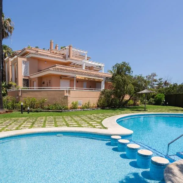 Keops, hotel v destinácii Oliva