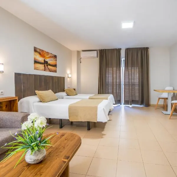 Apartamentos Puerta del Sur, hotel Sevillában