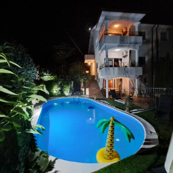 Luxury Apartment Emily with Amazing Sea View, hotel in Lovran