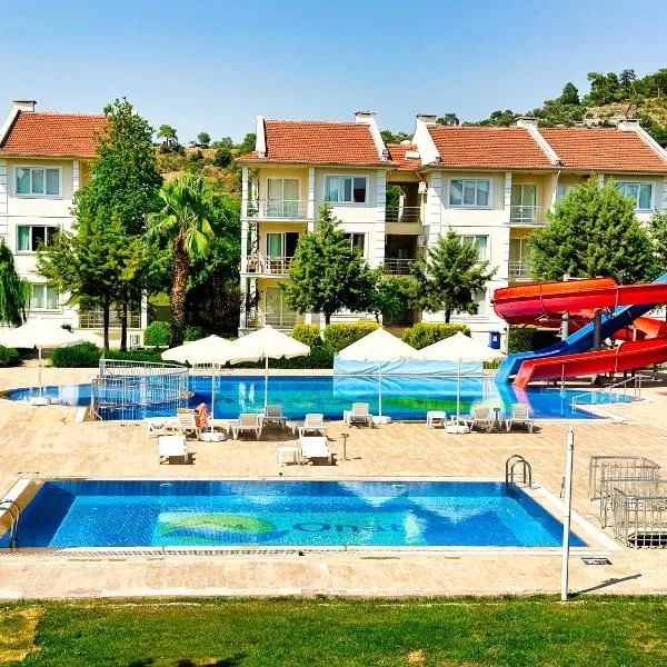 airport club onat garden tatil köyü, hotel v destinaci Dalaman