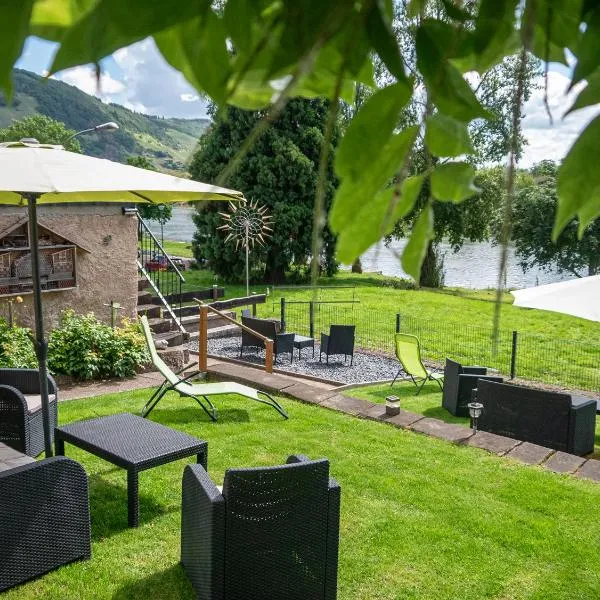 Weingut / Gästehaus Gerlach, hotel v destinaci Ürzig