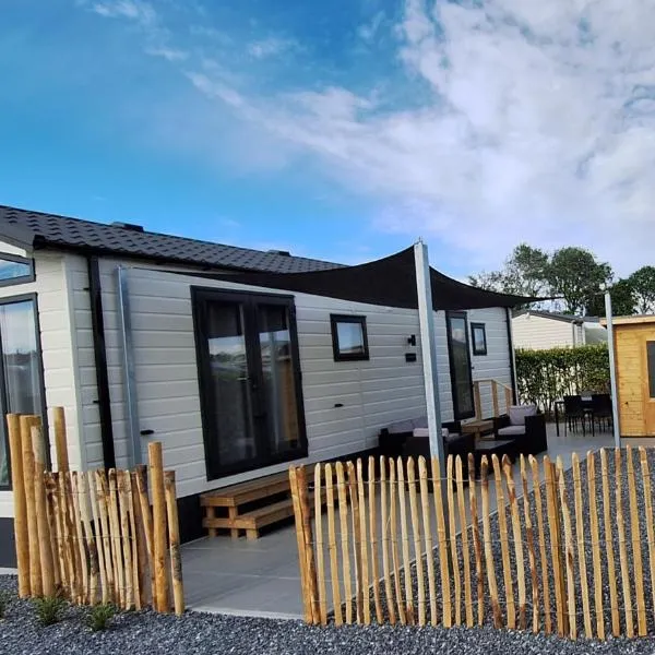 Beach Resort Nieuwvliet Bad - NV 37, hotel di Nieuwvliet