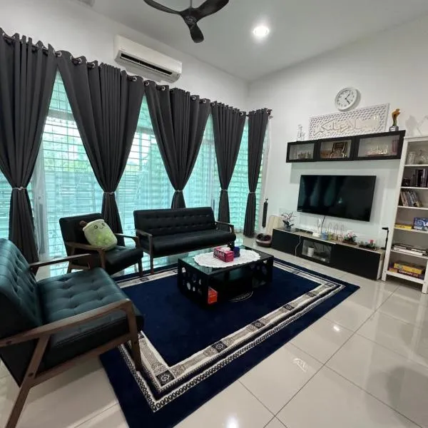 Nurasyura Puncak Homestay, hotel v destinaci Seri Iskandar
