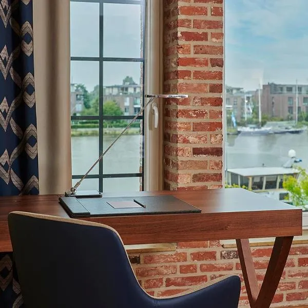 Hotel Hafenspeicher, hotel v destinaci Leer