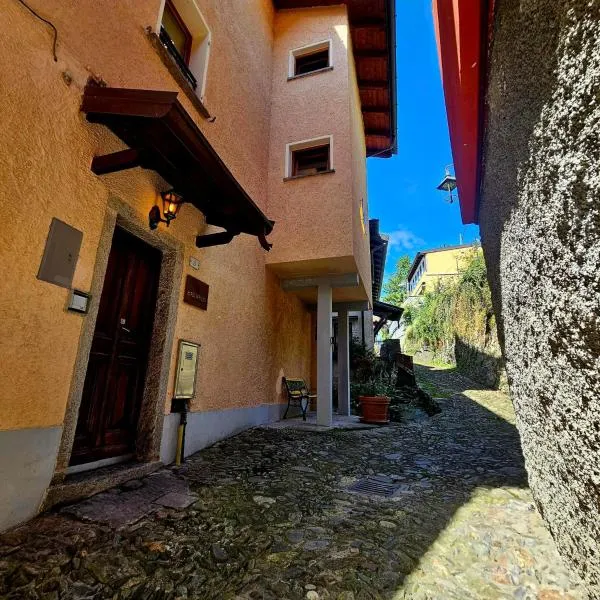 Borgo Paradiso Guest House, hotel v destinácii Maccagno Inferiore