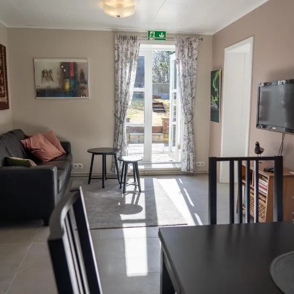 Maríubær Apartment、ハフナルフィヨルズゥルのホテル