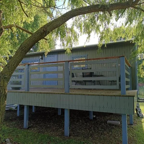 Tiny House & Alpaka-Erlebnis im Ruhner Land - Naturidylle pur, hotel in Ziegendorf