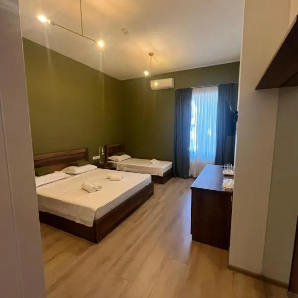 Hotel Tabernei, hotel i Tbilisi