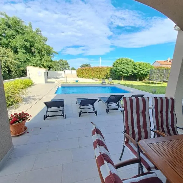 Apartment Dorina, hotel v destinaci Marčana