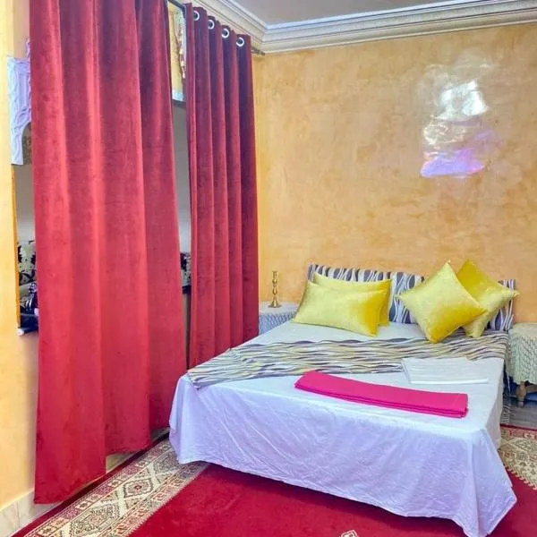 Romantic apartment near sea in Safi, Morocco, hotel in Douar Debra